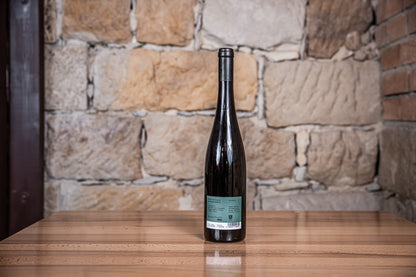 Pinot Gris, aged in oak barrels, 2022, QbA